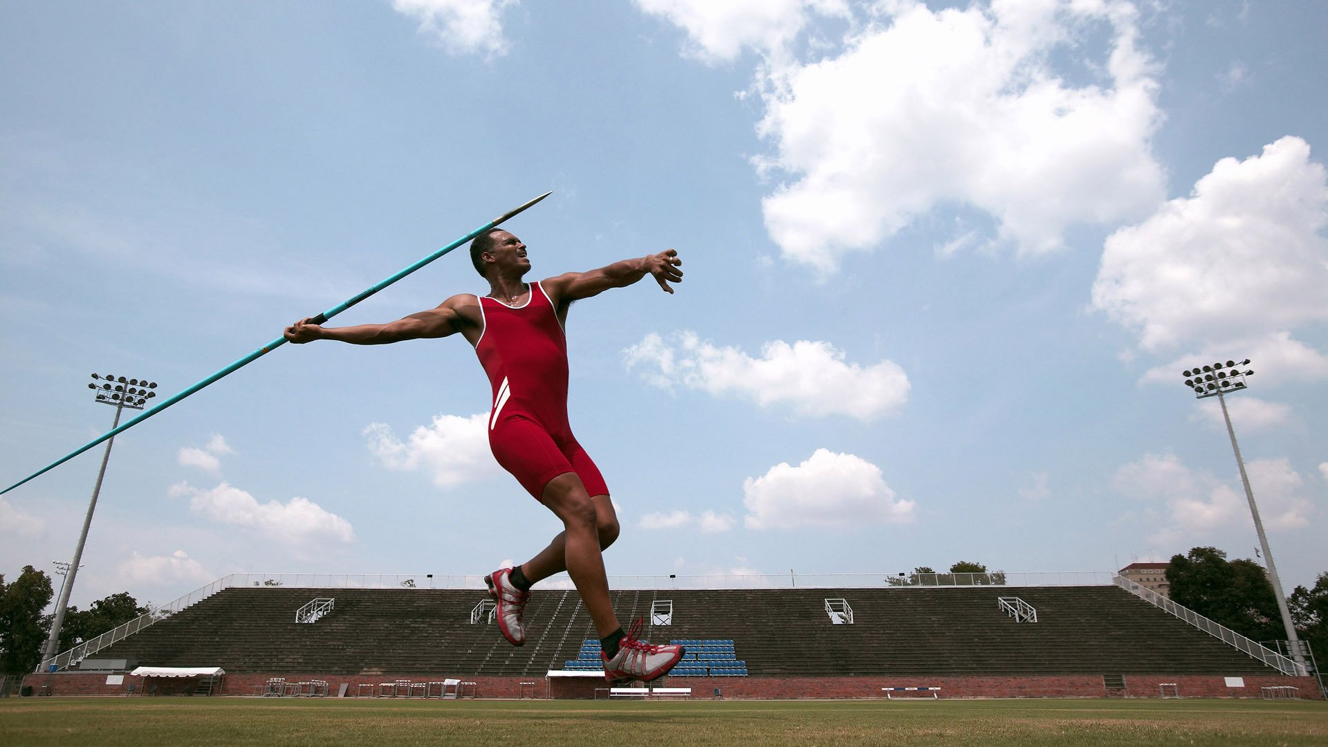 法比尼奥末节接管比赛,秘鲁决胜局带走克罗地亚—南美坚韧与欧洲纪律的经典碰撞